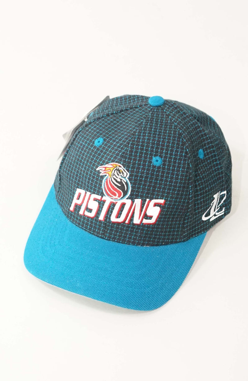 VINTAGE DETROIT PISTONS HAT