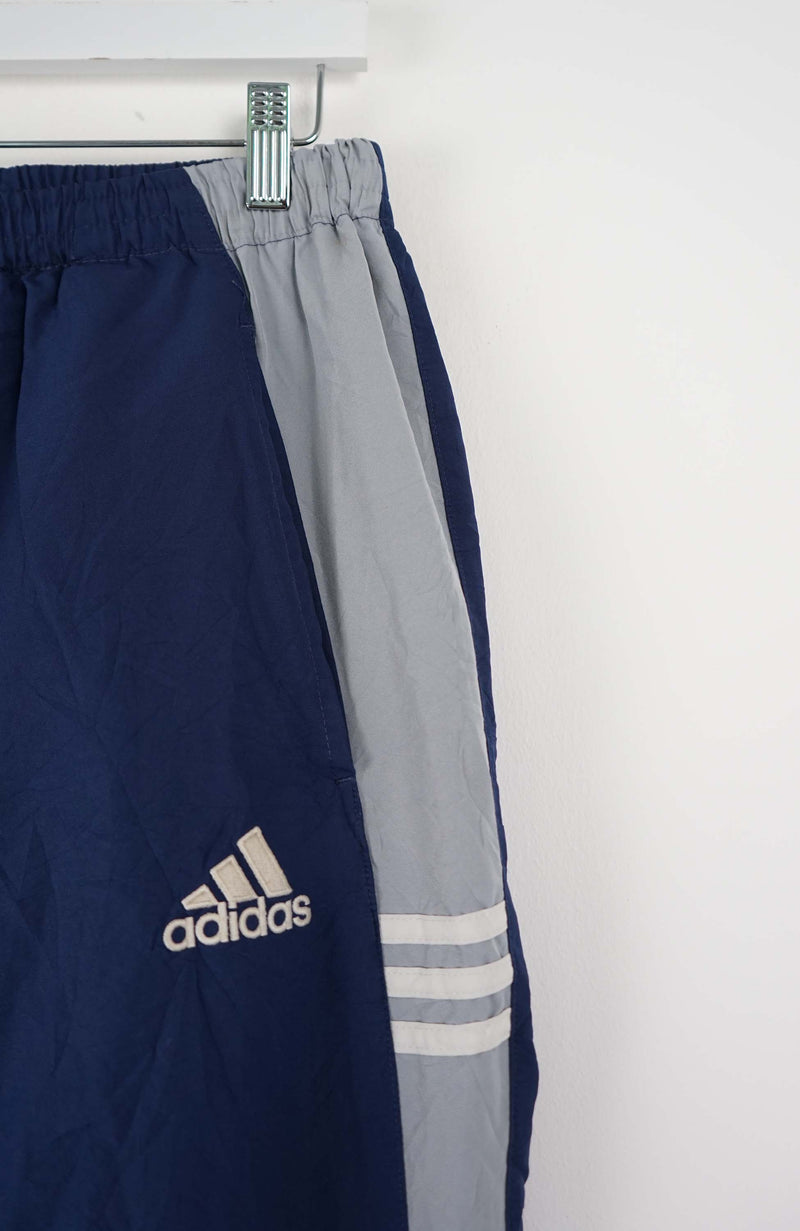 VINTAGE ADIDAS TRACK PANTS (M)