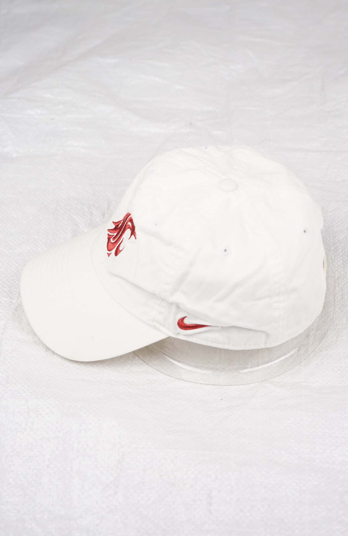 VINTAGE NIKE HAT