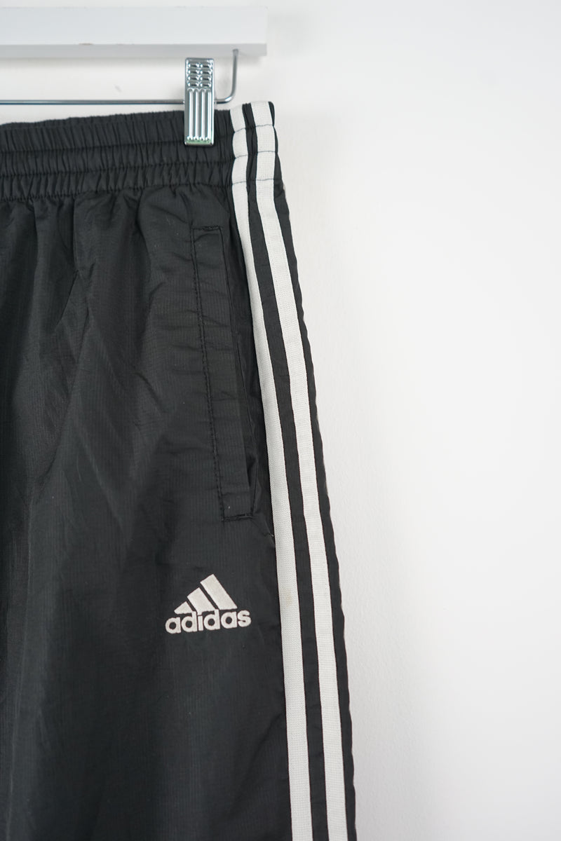 VINTAGE ADIDAS TRACK PANTS (M)