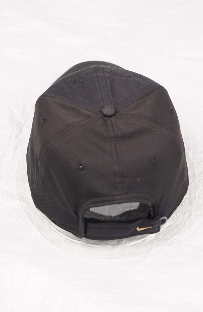 VINTAGE NIKE HAT