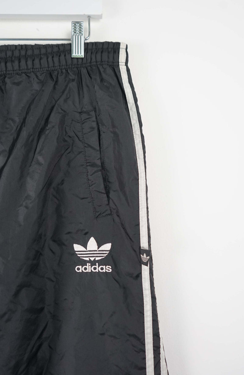 VINTAGE ADIDAS TRACK PANTS (L)