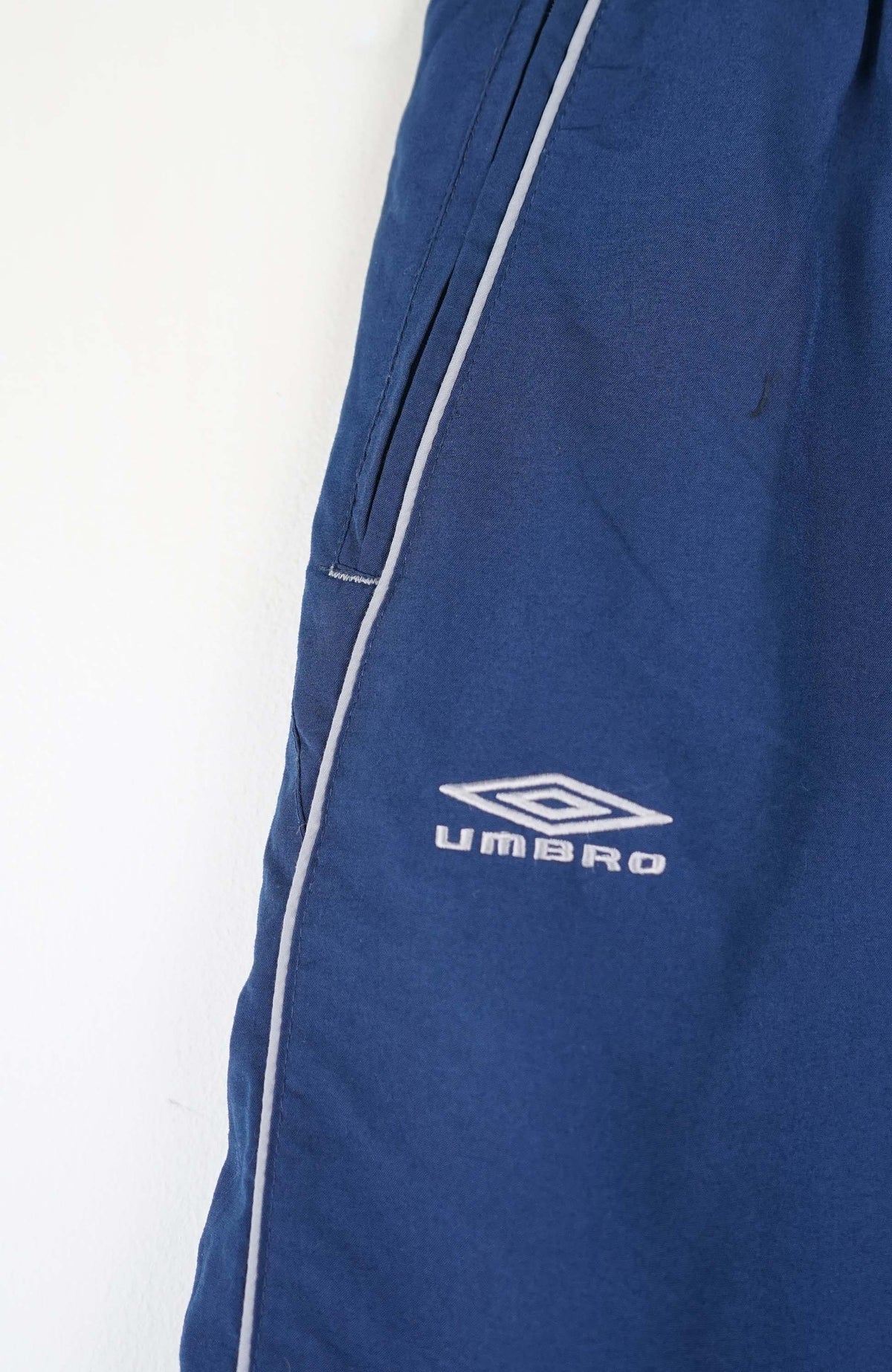 VINTAGE UMBRO TRACK PANT SHORTS (S)
