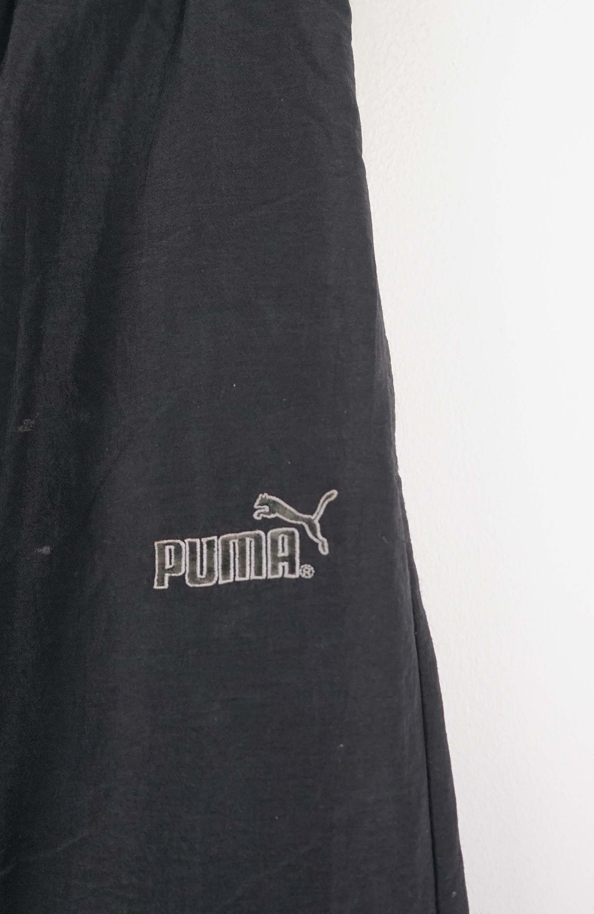 VINTAGE PUMA TRACK PANTS (L)