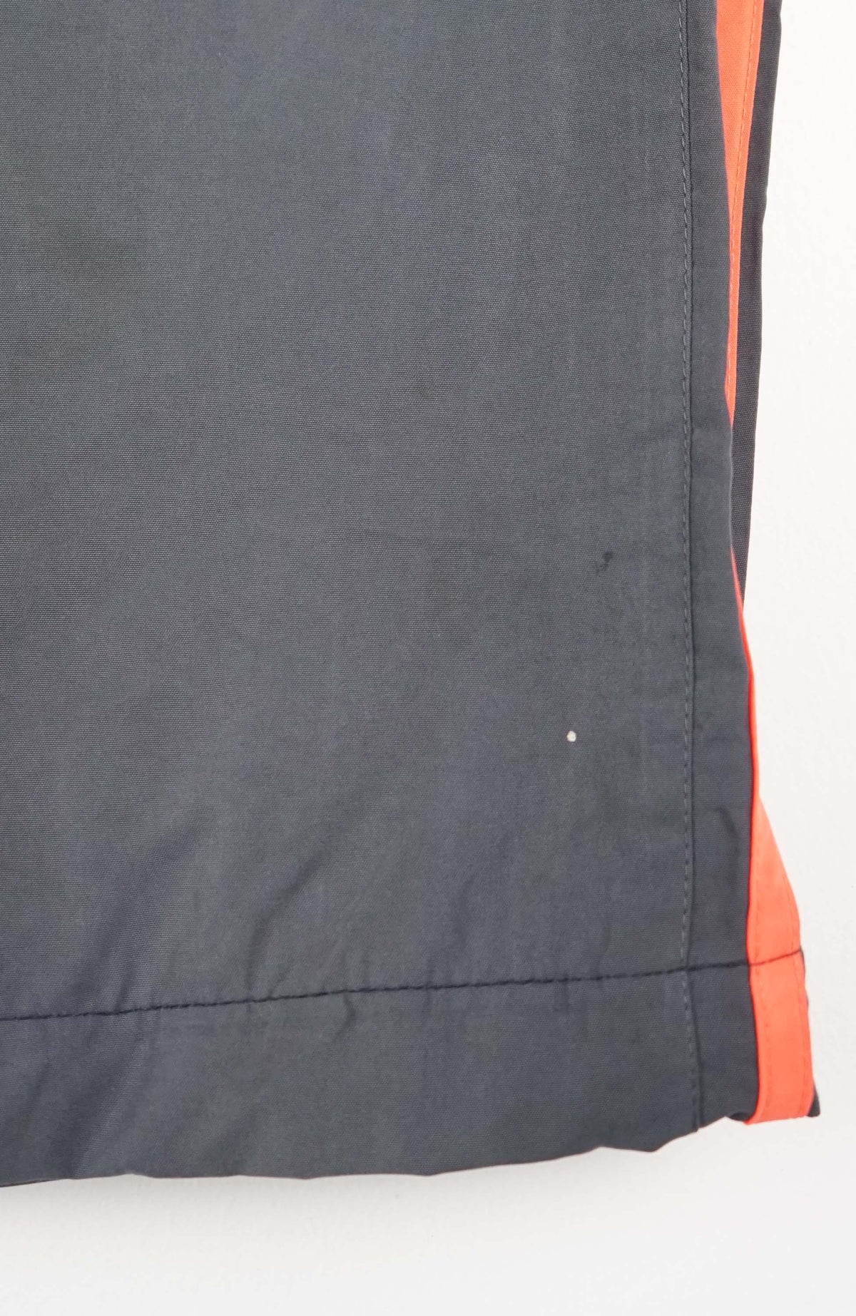 VINTAGE ADIDAS TRACK PANT SHORTS (L)