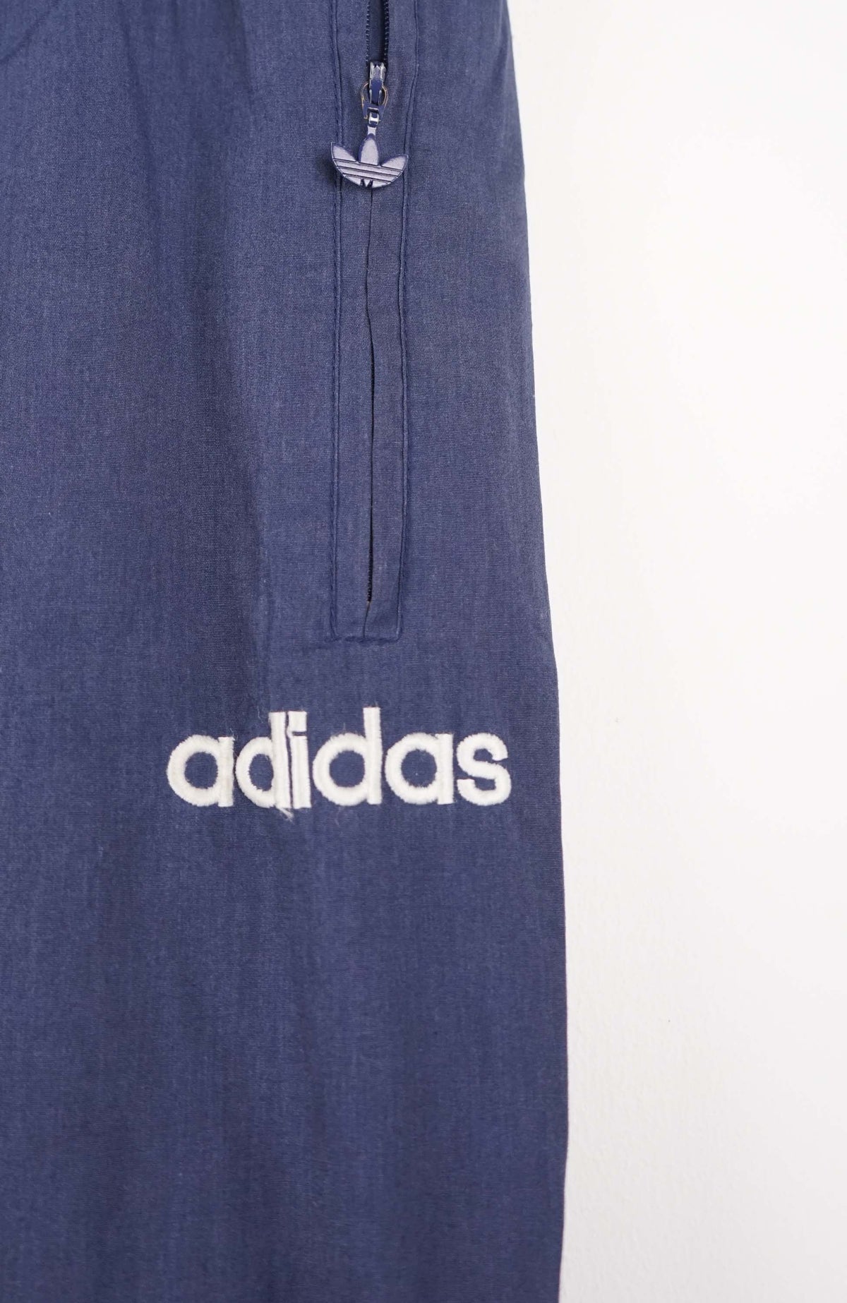 VINTAGE ADIDAS TRACK PANT SHORTS (L)