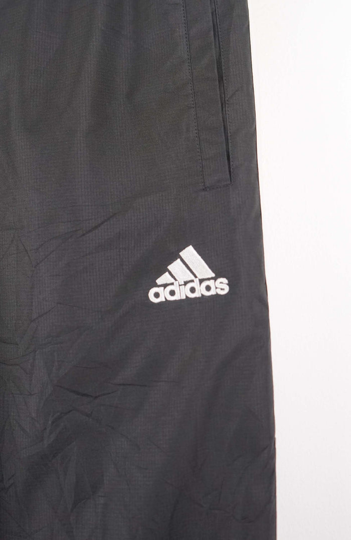 VINTAGE ADIDAS TRACK PANTS (M)