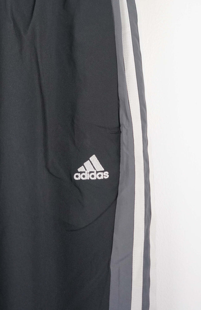 VINTAGE ADIDAS TRACK PANTS (S)