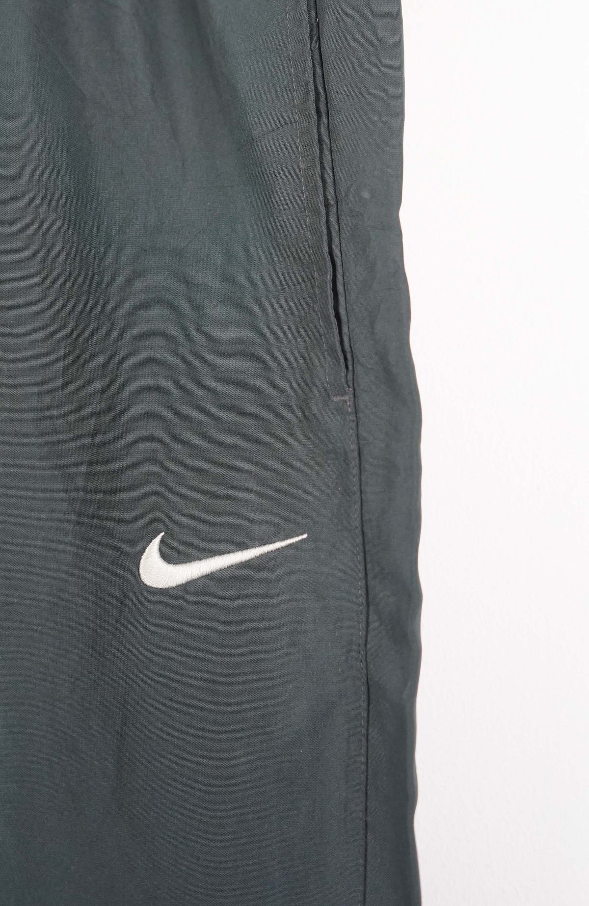 VINTAGE NIKE TRACK PANTS (M)