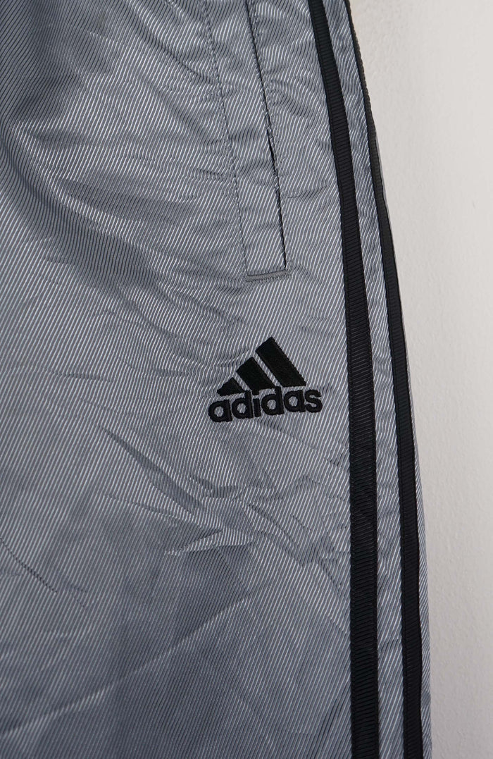 VINTAGE ADIDAS TRACK PANTS (S)