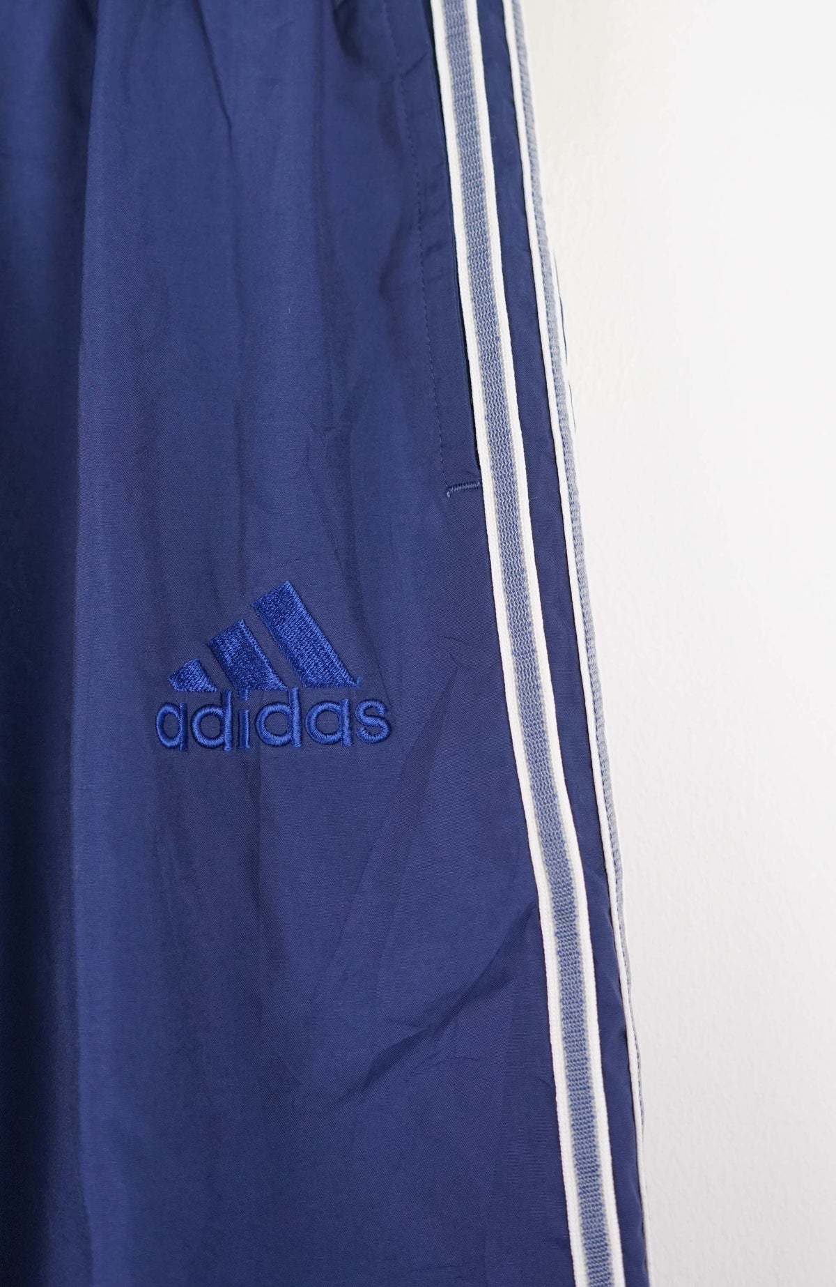 VINTAGE ADIDAS TRACK PANTS (XS)