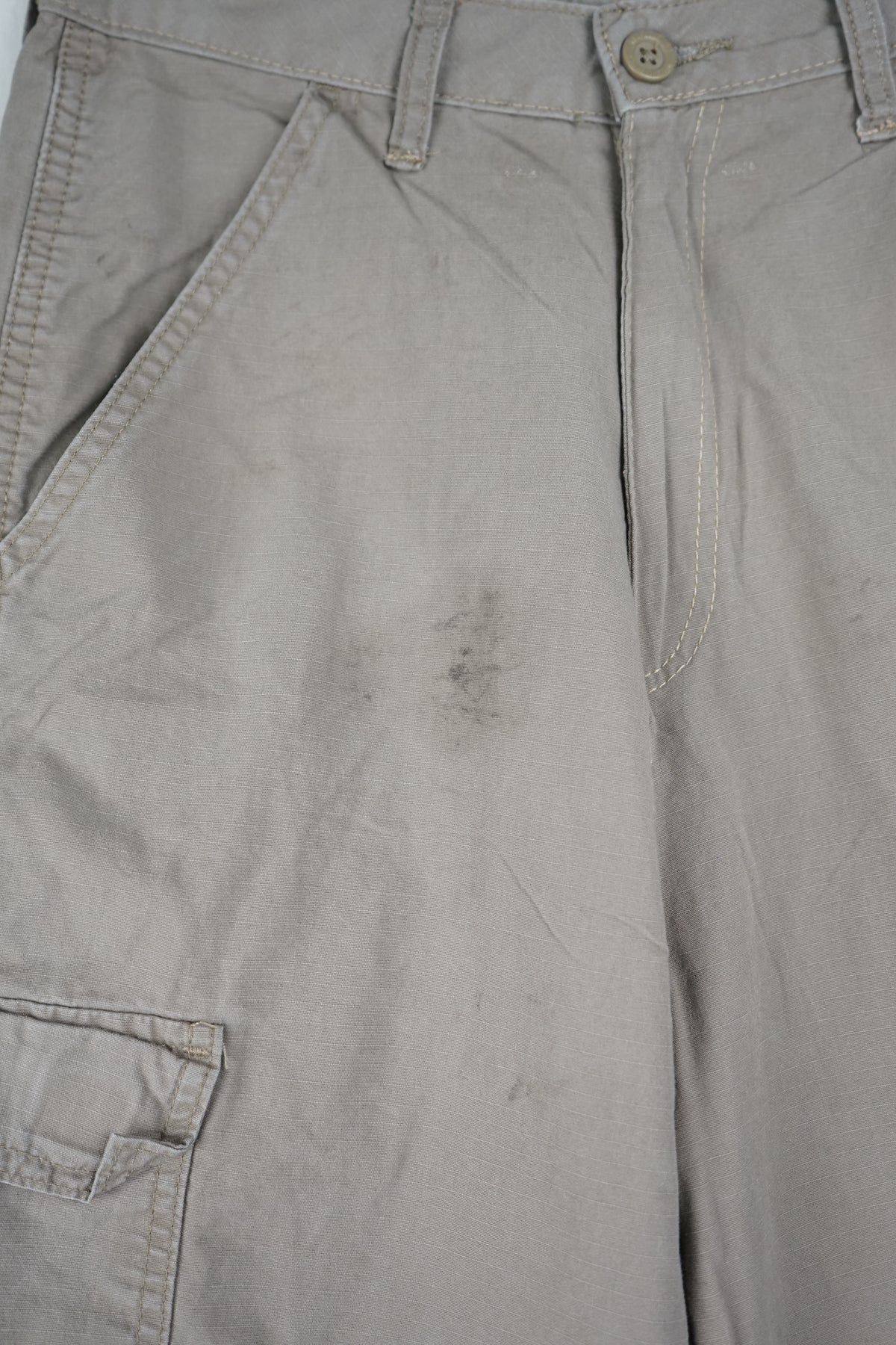 VINTAGE REWORK CARGO SHORTS W26