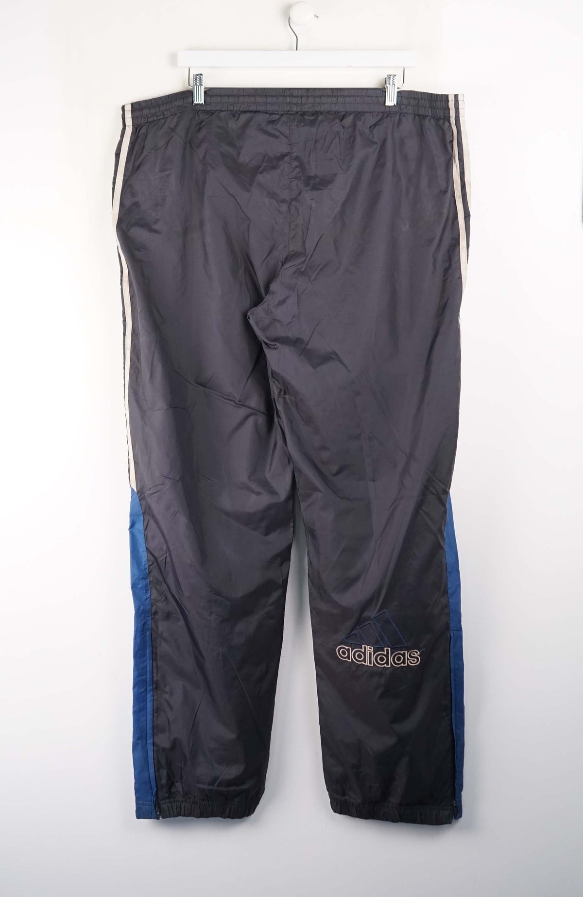 VINTAGE ADIDAS TRACK PANTS (XXXL)