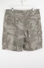 VINTAGE WRANGLER CARGO SHORTS W40