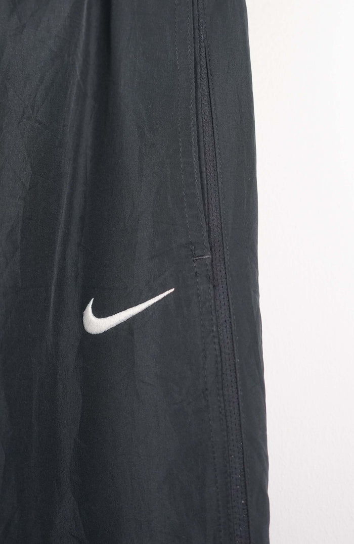 VINTAGE NIKE TRACK PANTS (M)