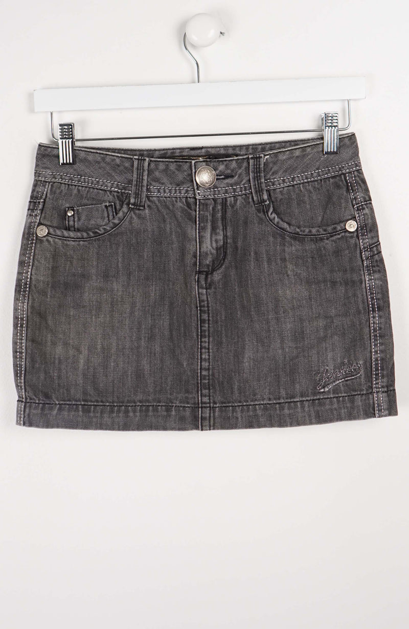 VINTAGE Y2K DENIM SKIRT (SIZE 10)