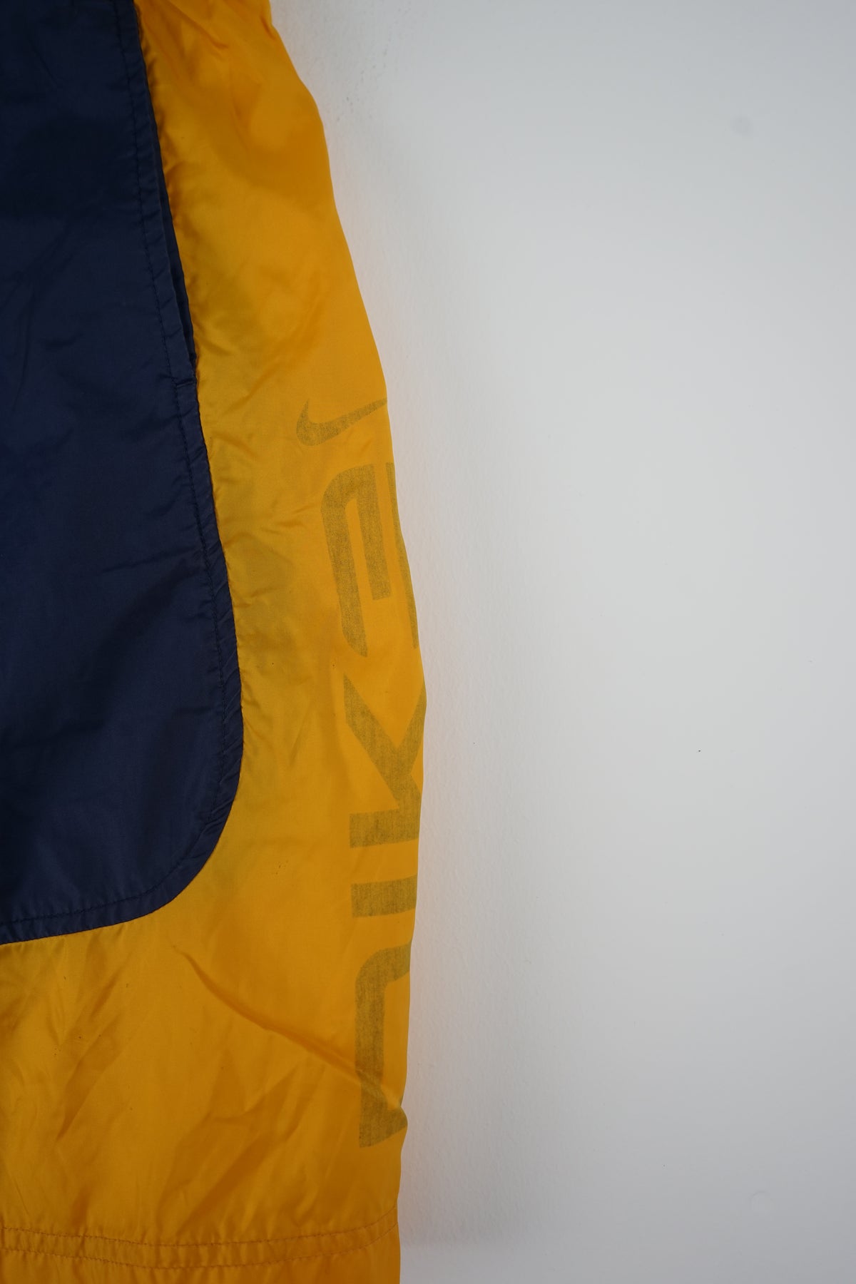 VINTAGE NIKE  SHORTS W32