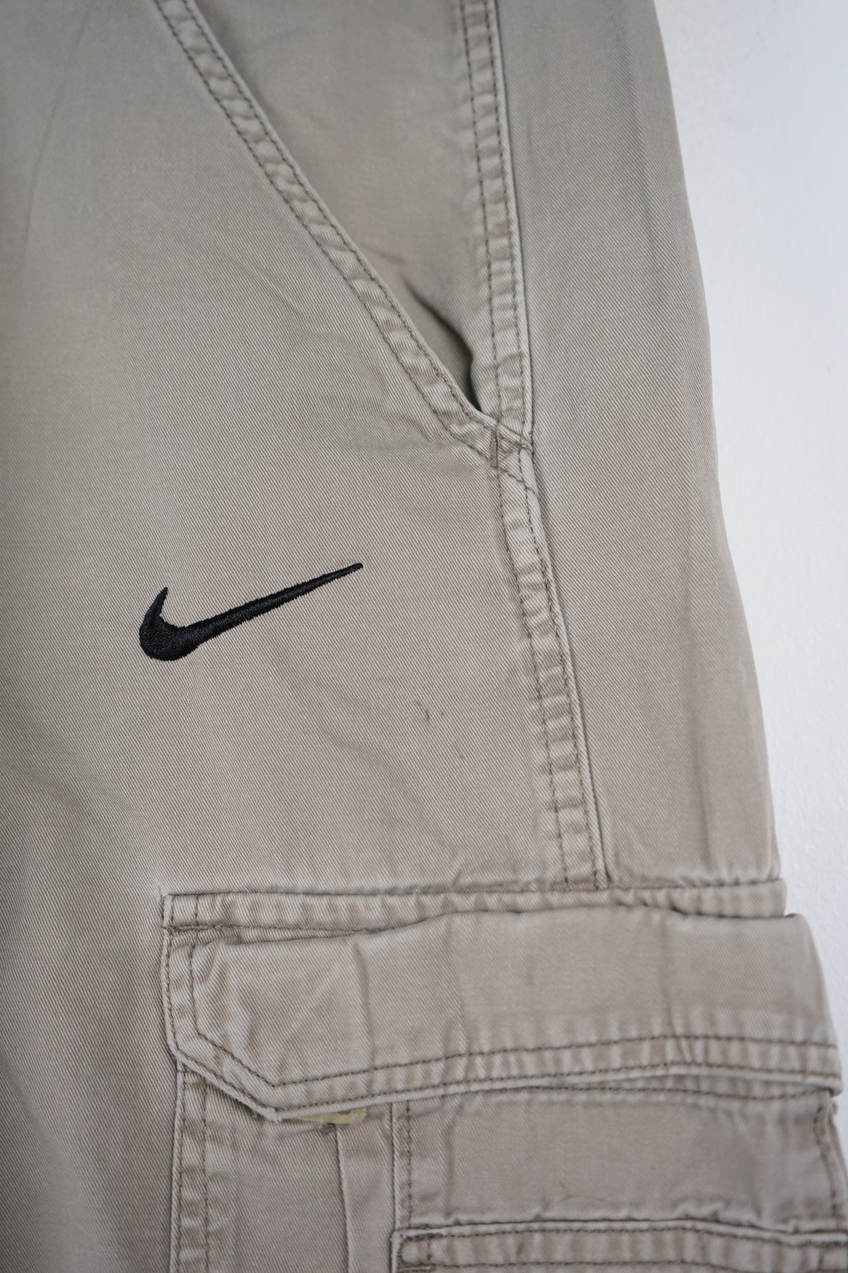 VINTAGE REWORK CARGO SHORTS W30