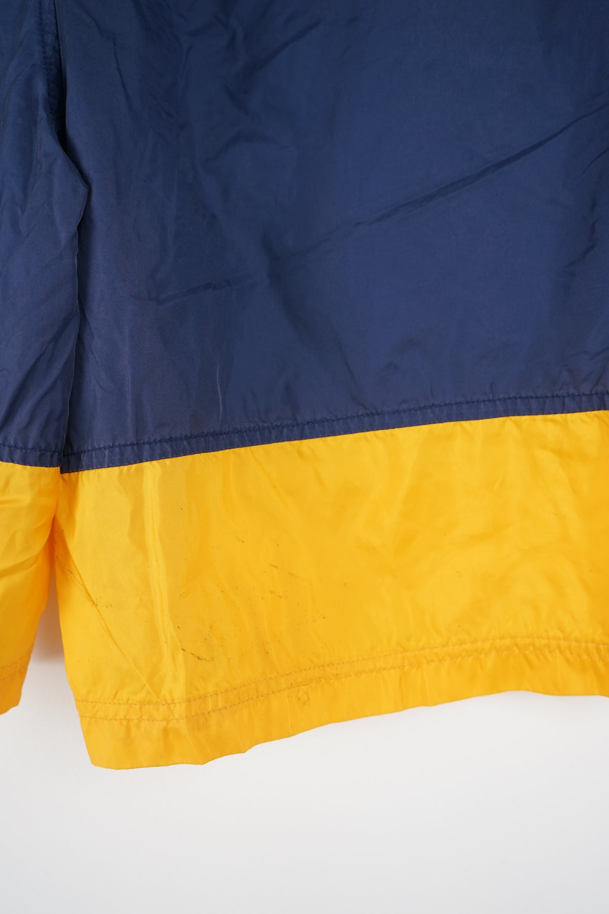 VINTAGE NIKE  SHORTS W32