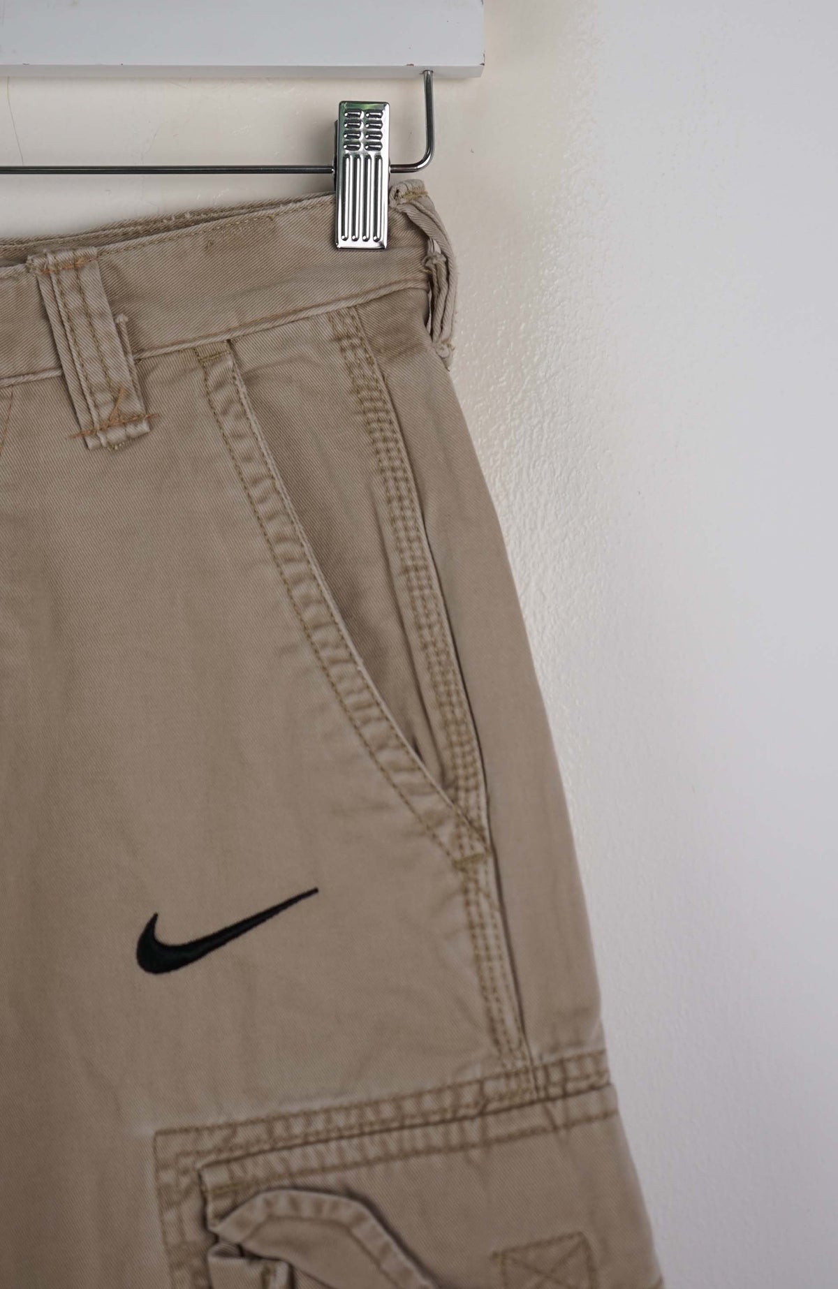 VINTAGE REWORK CARGO SHORTS W26