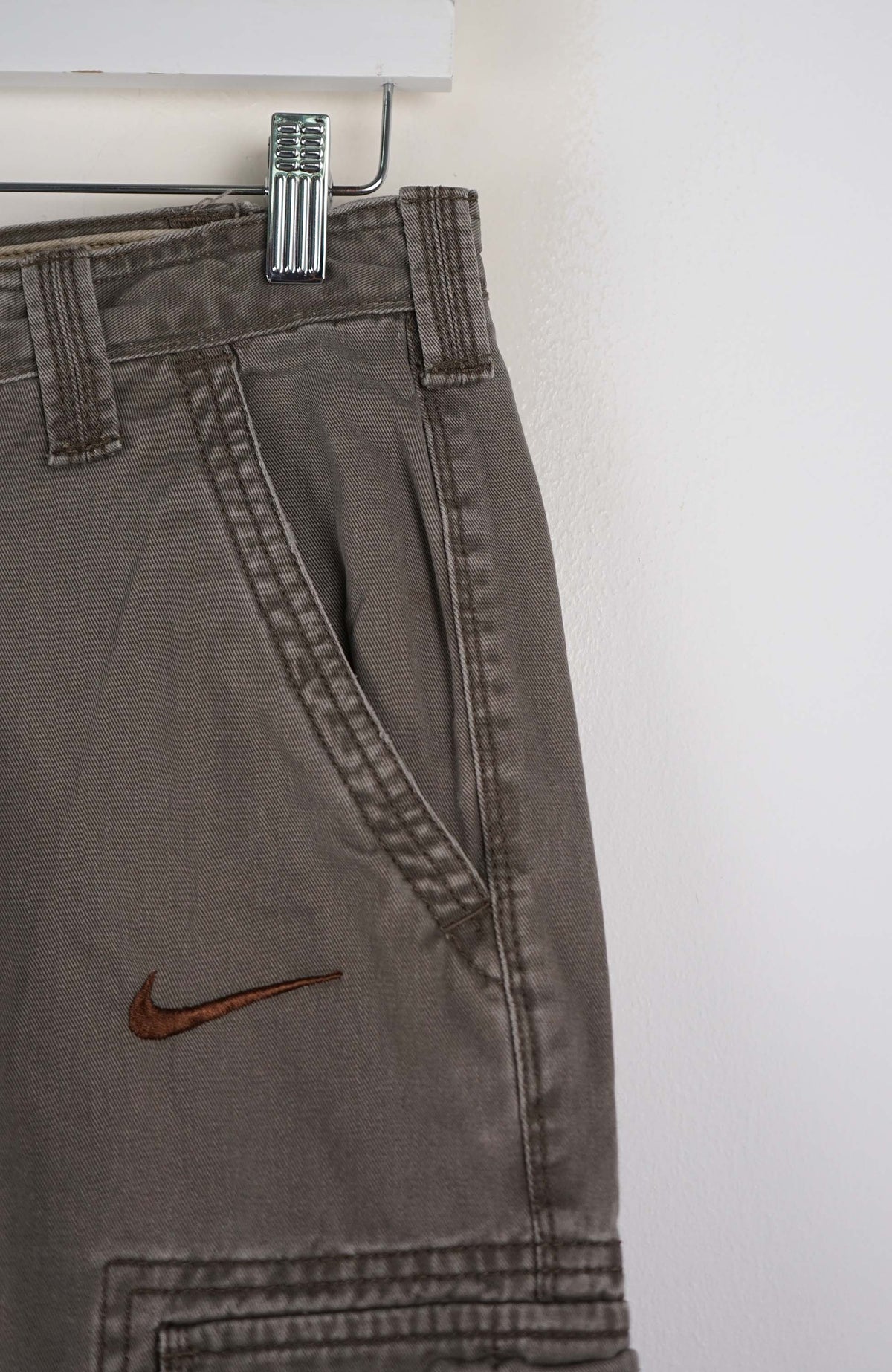 VINTAGE REWORK CARGO SHORTS W31