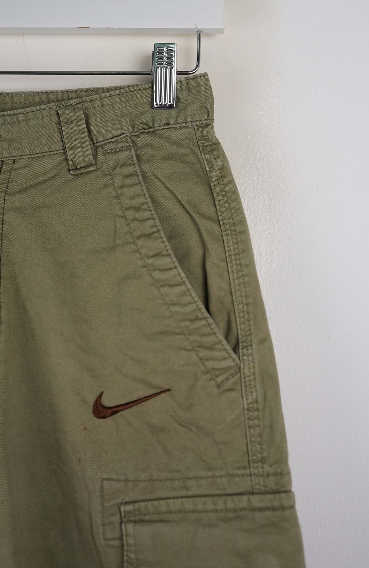 VINTAGE REWORK CARGO SHORTS W26