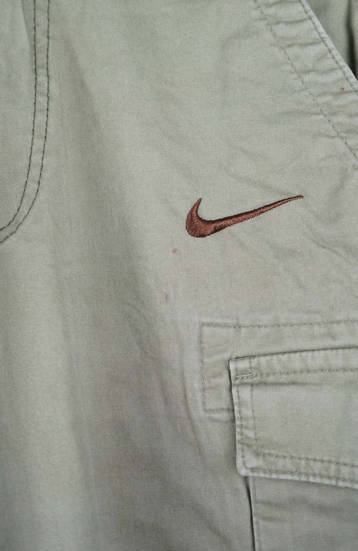 VINTAGE REWORK CARGO SHORTS W26