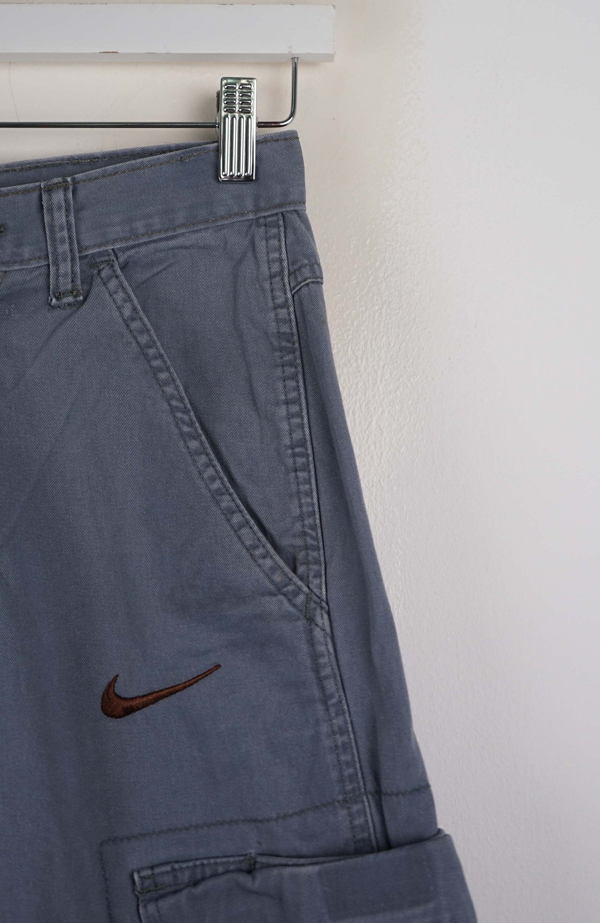 VINTAGE REWORK CARGO SHORTS W26