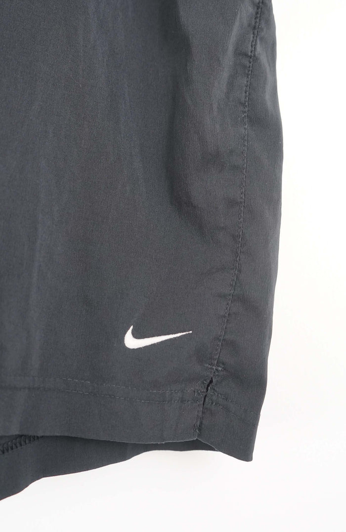 VINTAGE NIKE SHORTS W38