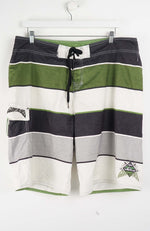 VINTAGE QUIKSILVER BOARD SHORTS W38