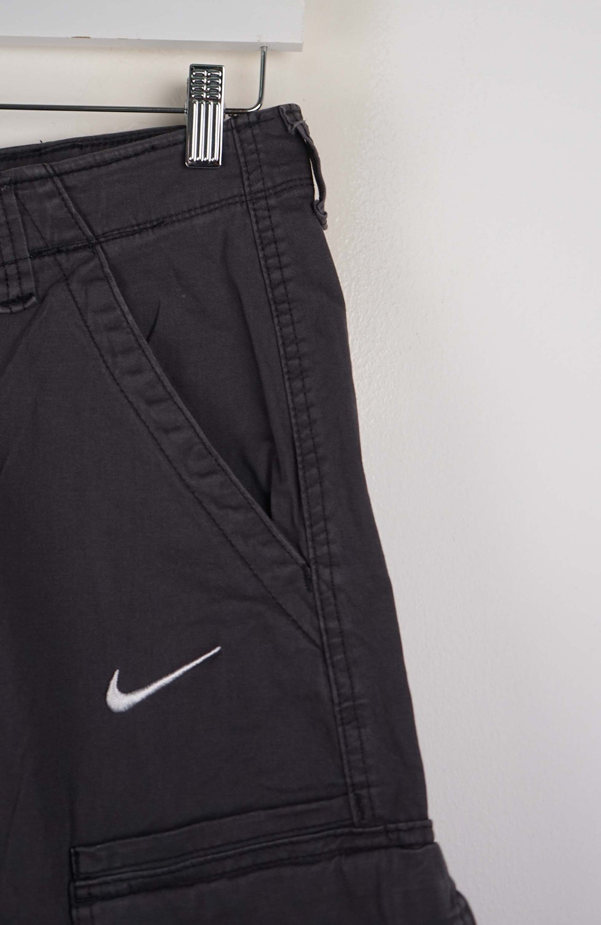 VINTAGE REWORK CARGO SHORTS W28