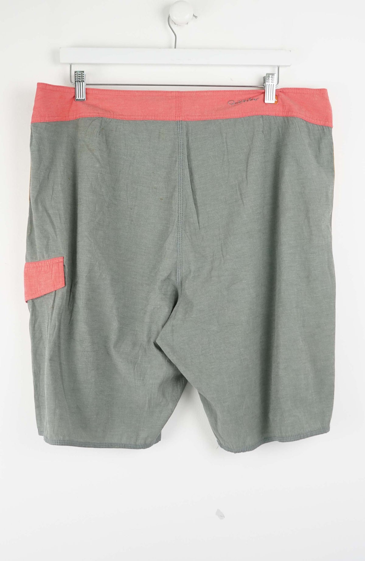 VINTAGE QUIKSILVER BOARD SHORTS W39