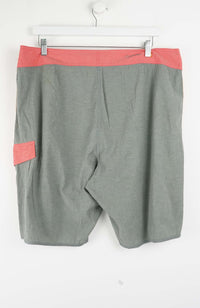 VINTAGE QUIKSILVER BOARD SHORTS W39