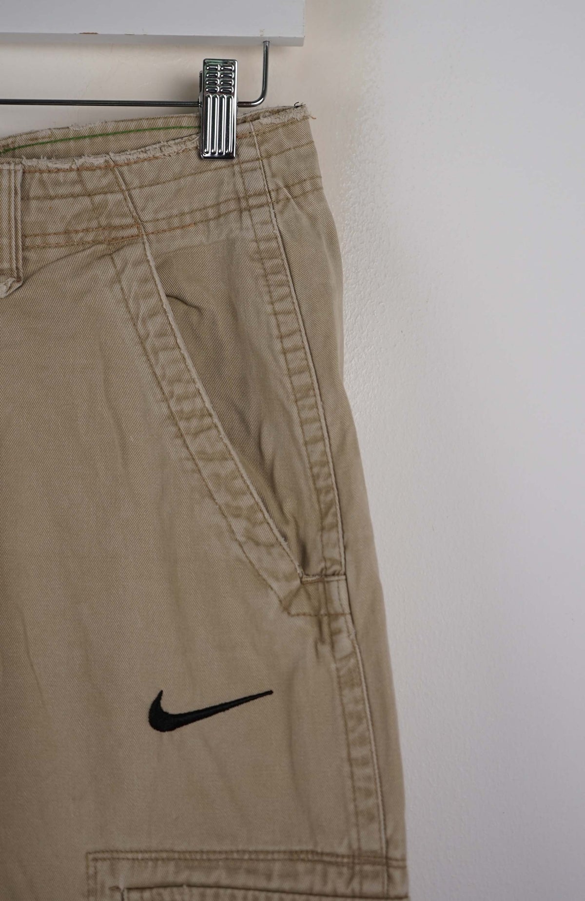 VINTAGE REWORK CARGO SHORTS W30