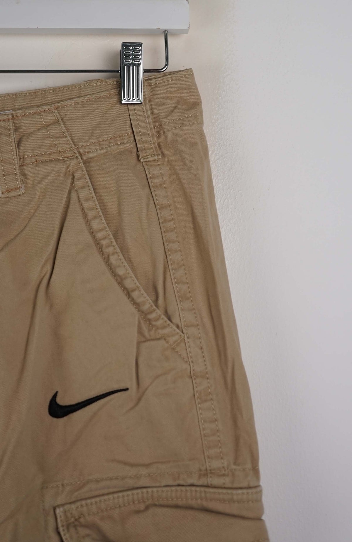 VINTAGE REWORK CARGO SHORTS W30