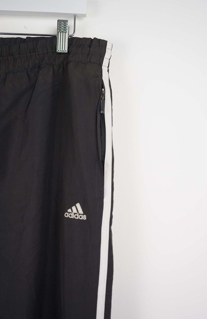 VINTAGE ADIDAS TRACK PANTS (XL)