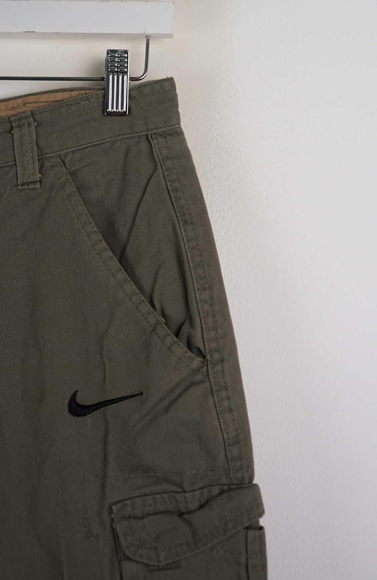 VINTAGE REWORK CARGO SHORTS W30