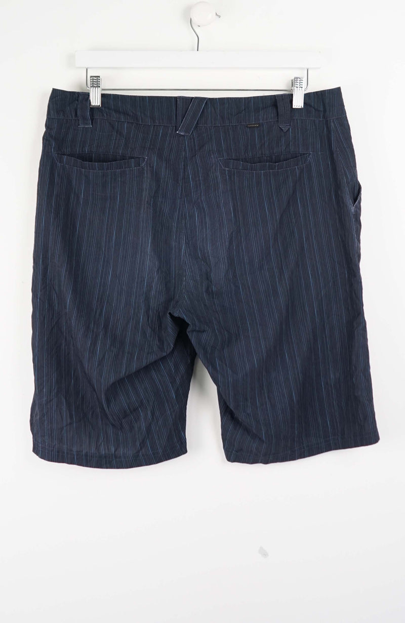 VINTAGE OAKLEY SHORTS W36
