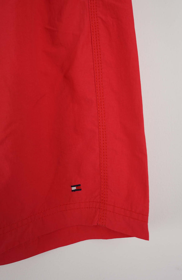 VINTAGE TOMMY HILFIGER BOARD SHORTS W33