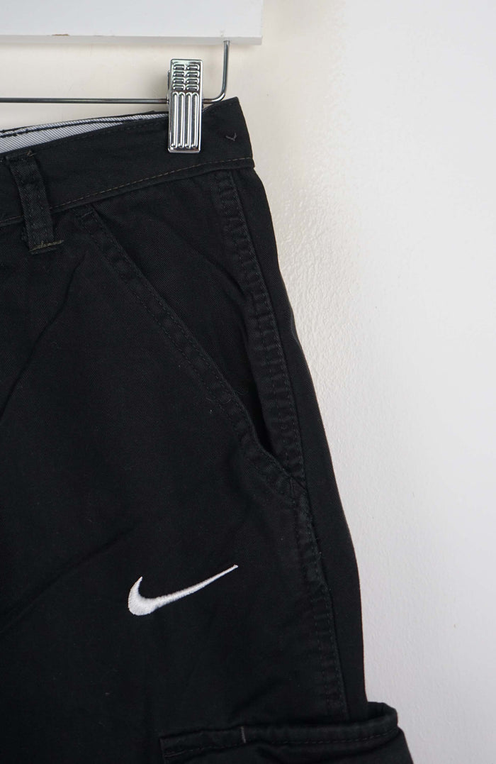 VINTAGE REWORK CARGO SHORTS W28