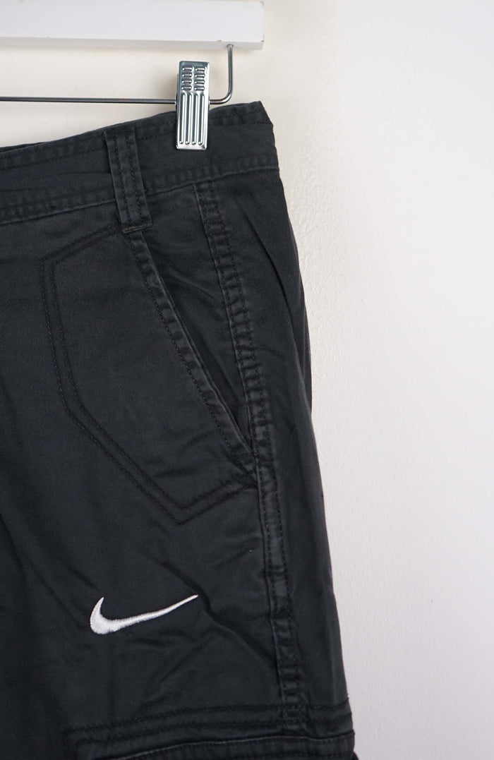 VINTAGE REWORK CARGO SHORTS W30