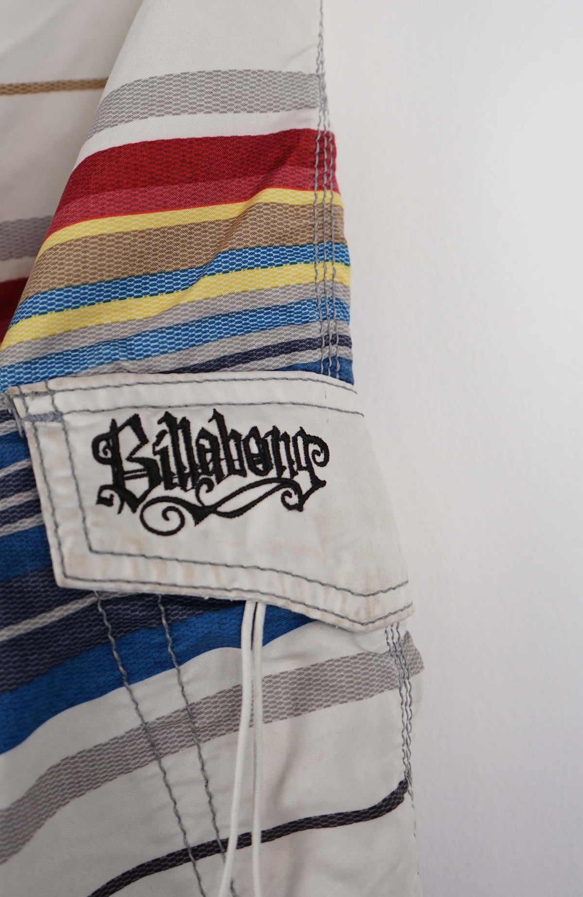 VINTAGE BILLABONG SHORTS W30