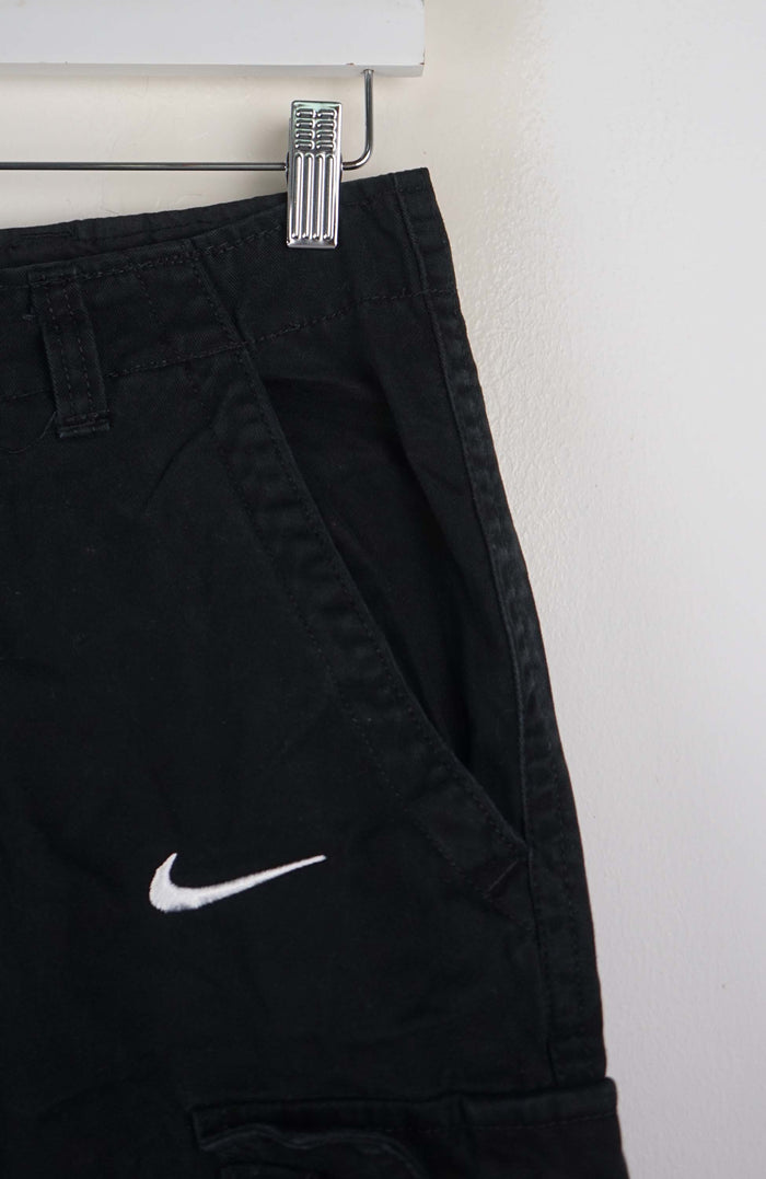 VINTAGE REWORK CARGO SHORTS W28