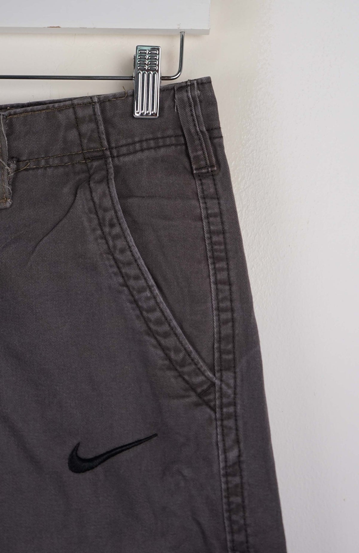 VINTAGE REWORK CARGO SHORTS W30