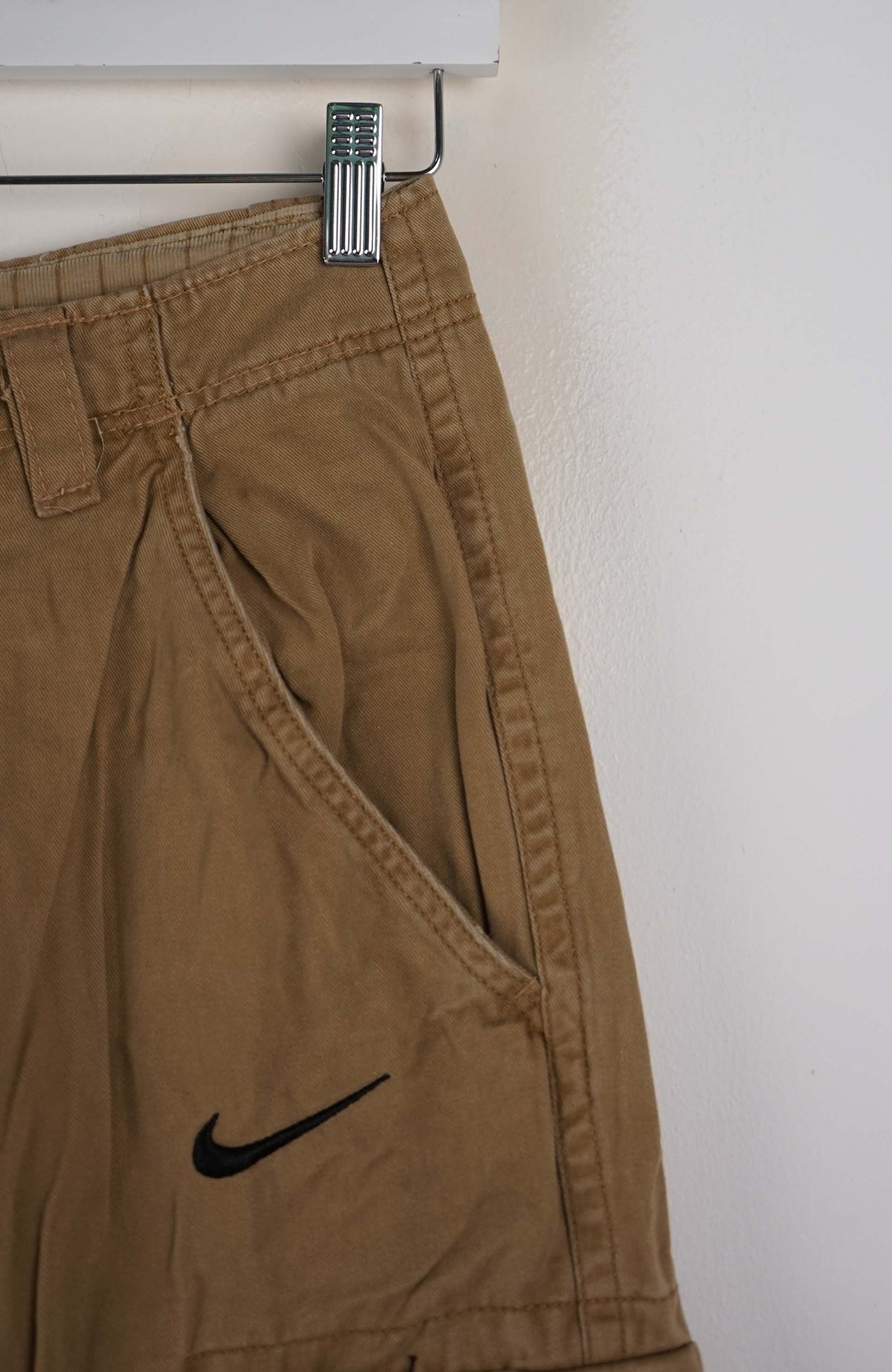 VINTAGE REWORK CARGO SHORTS W26