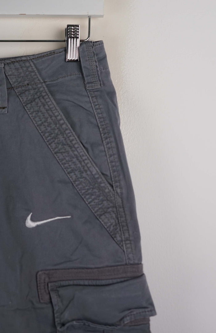 VINTAGE REWORK CARGO SHORTS W29