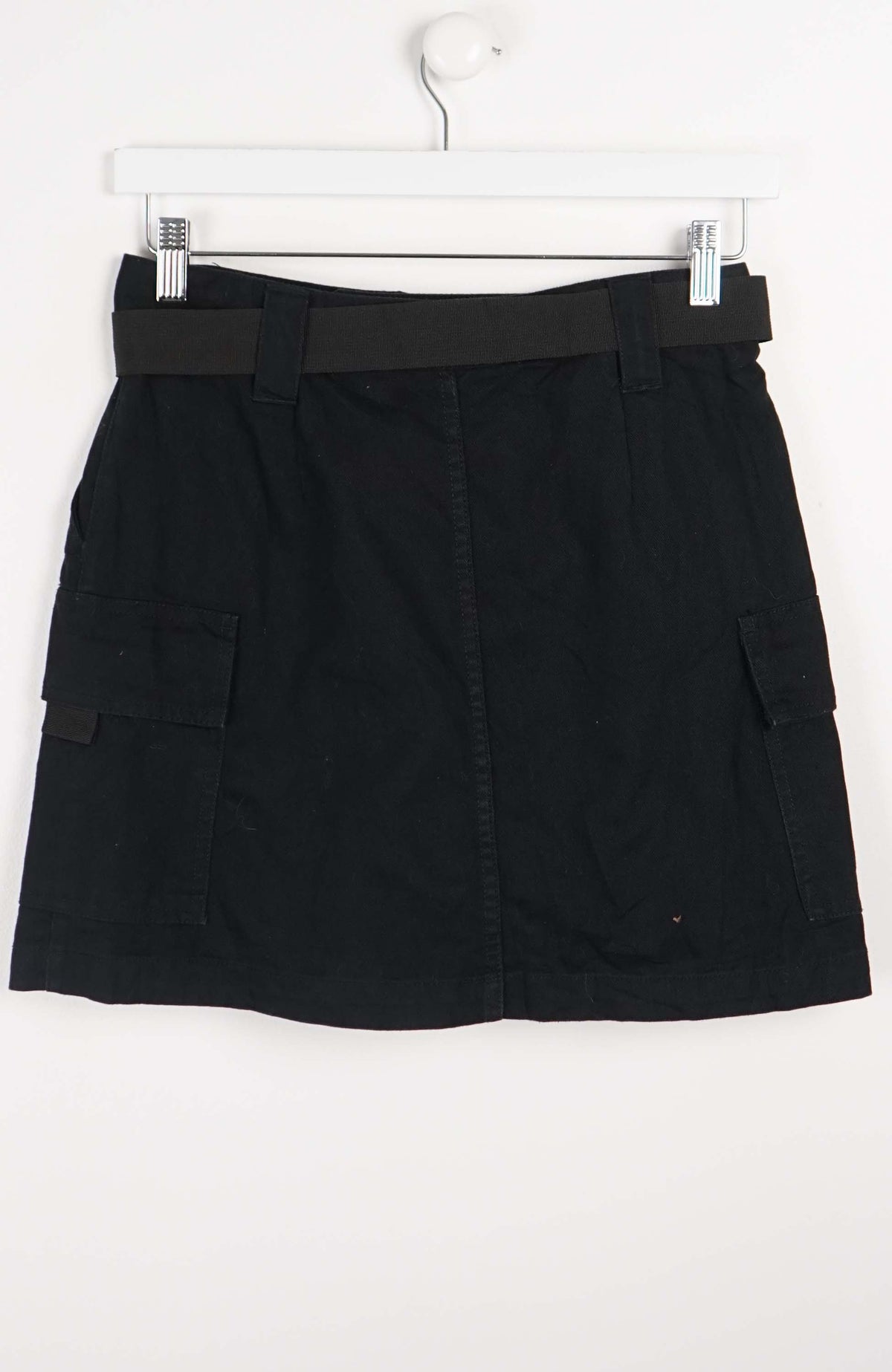 VINTAGE Y2K SKIRT (SIZE 8)