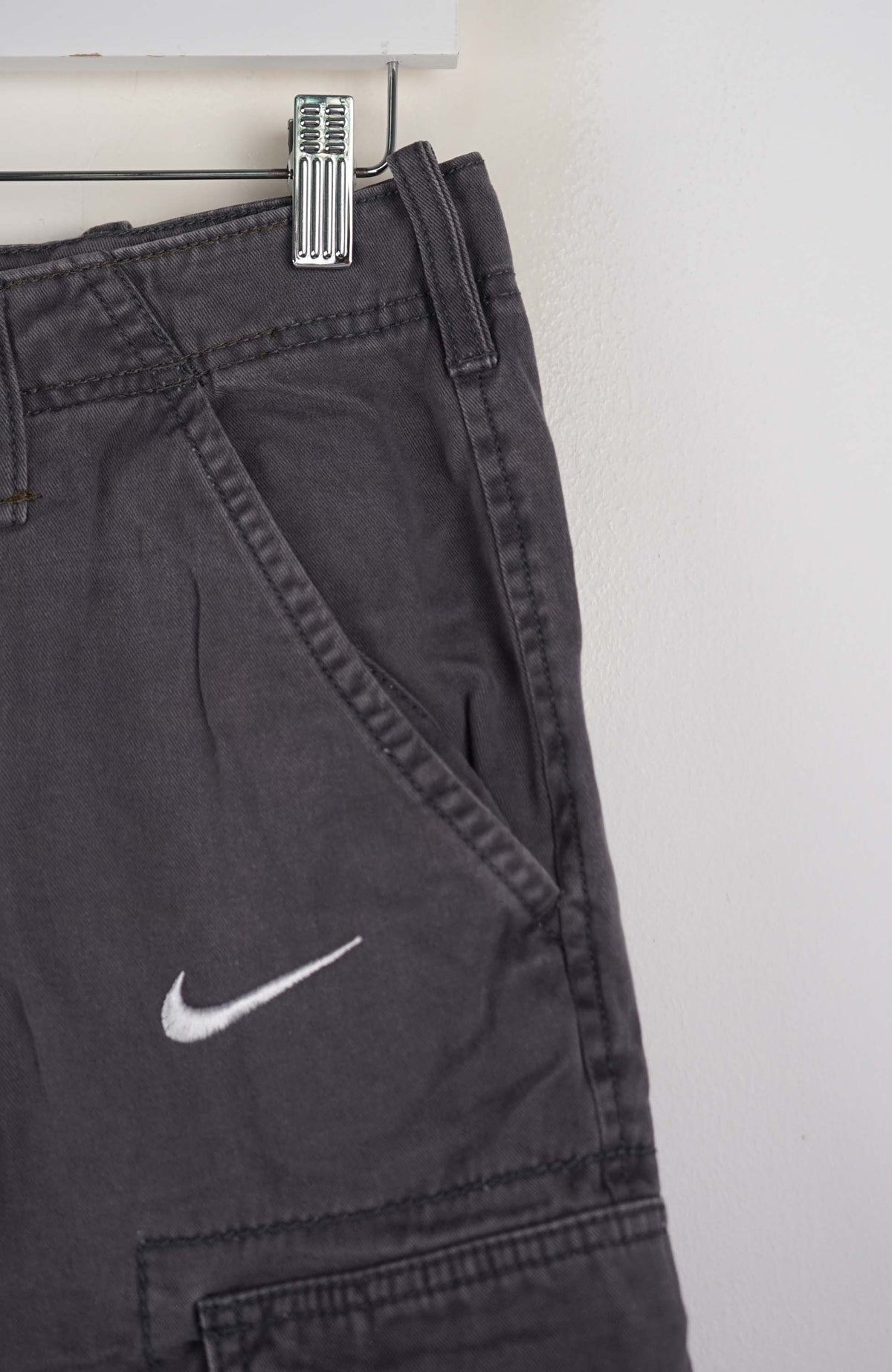 VINTAGE REWORK CARGO SHORTS W29