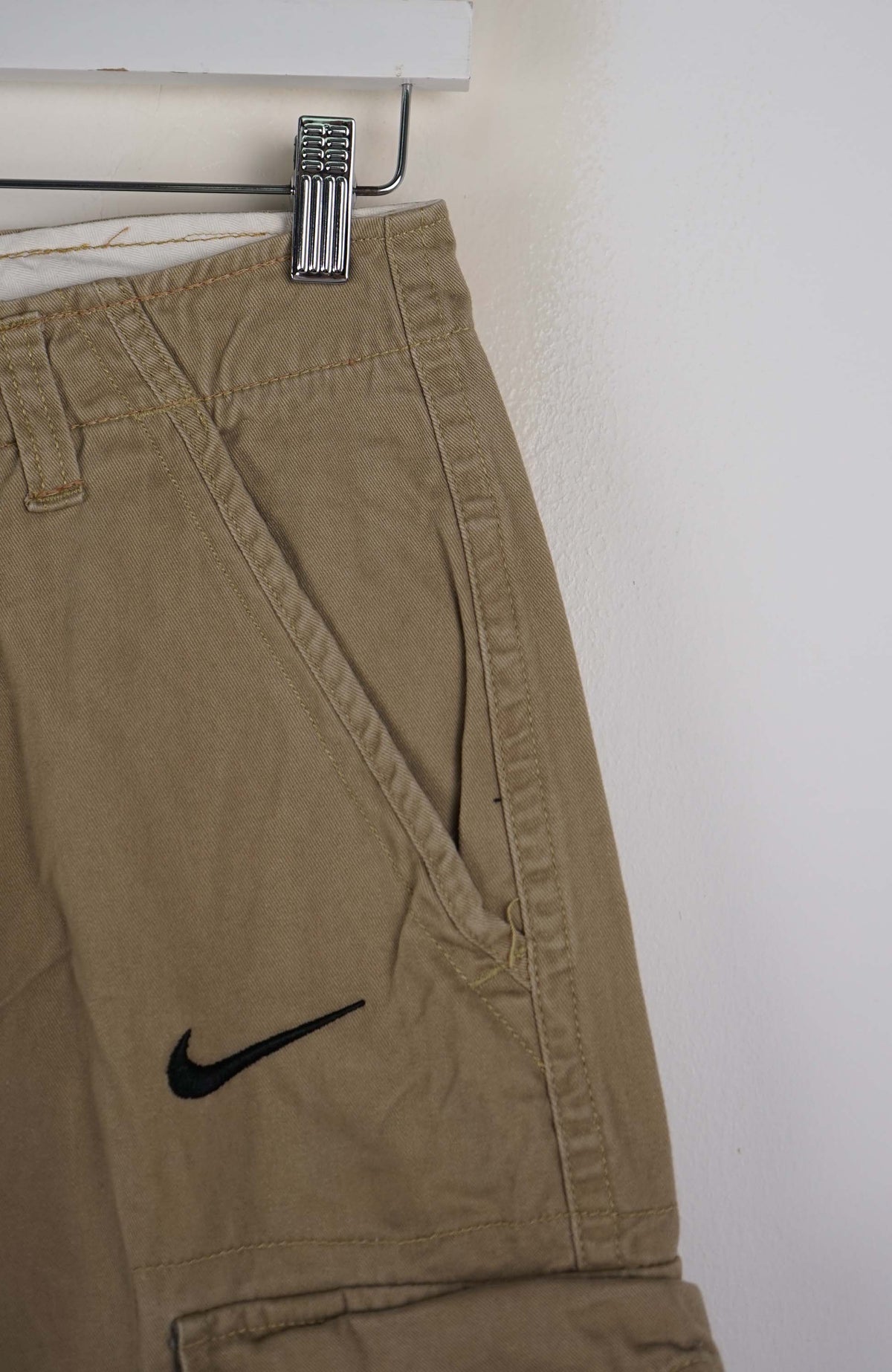 VINTAGE REWORK CARGO SHORTS W28