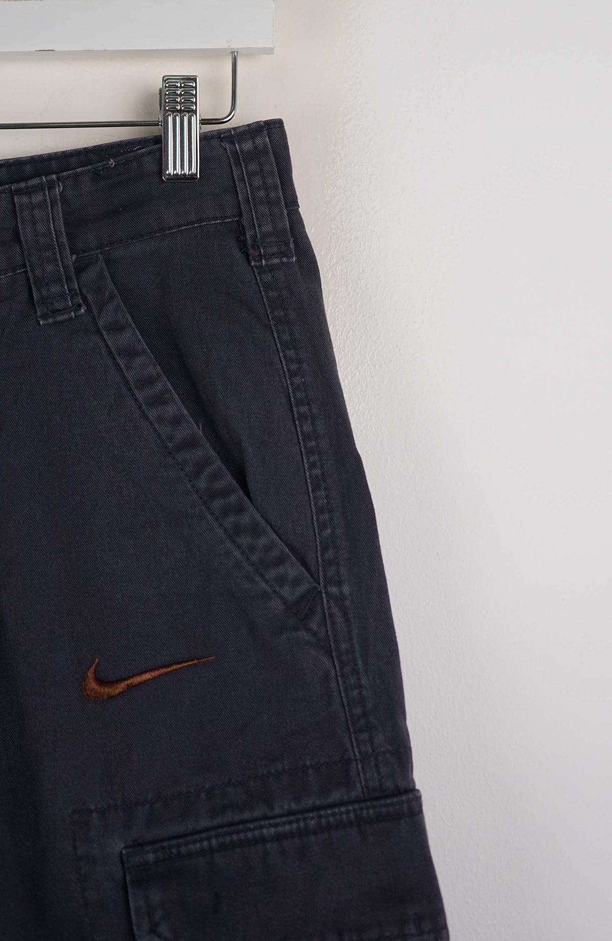 VINTAGE REWORK CARGO SHORTS W30